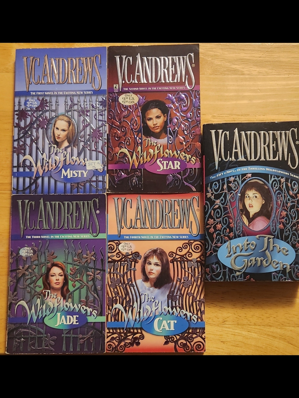 V.C. Andrews Wildflowers & Into The Garden Paperback Book Lot - Rare Find